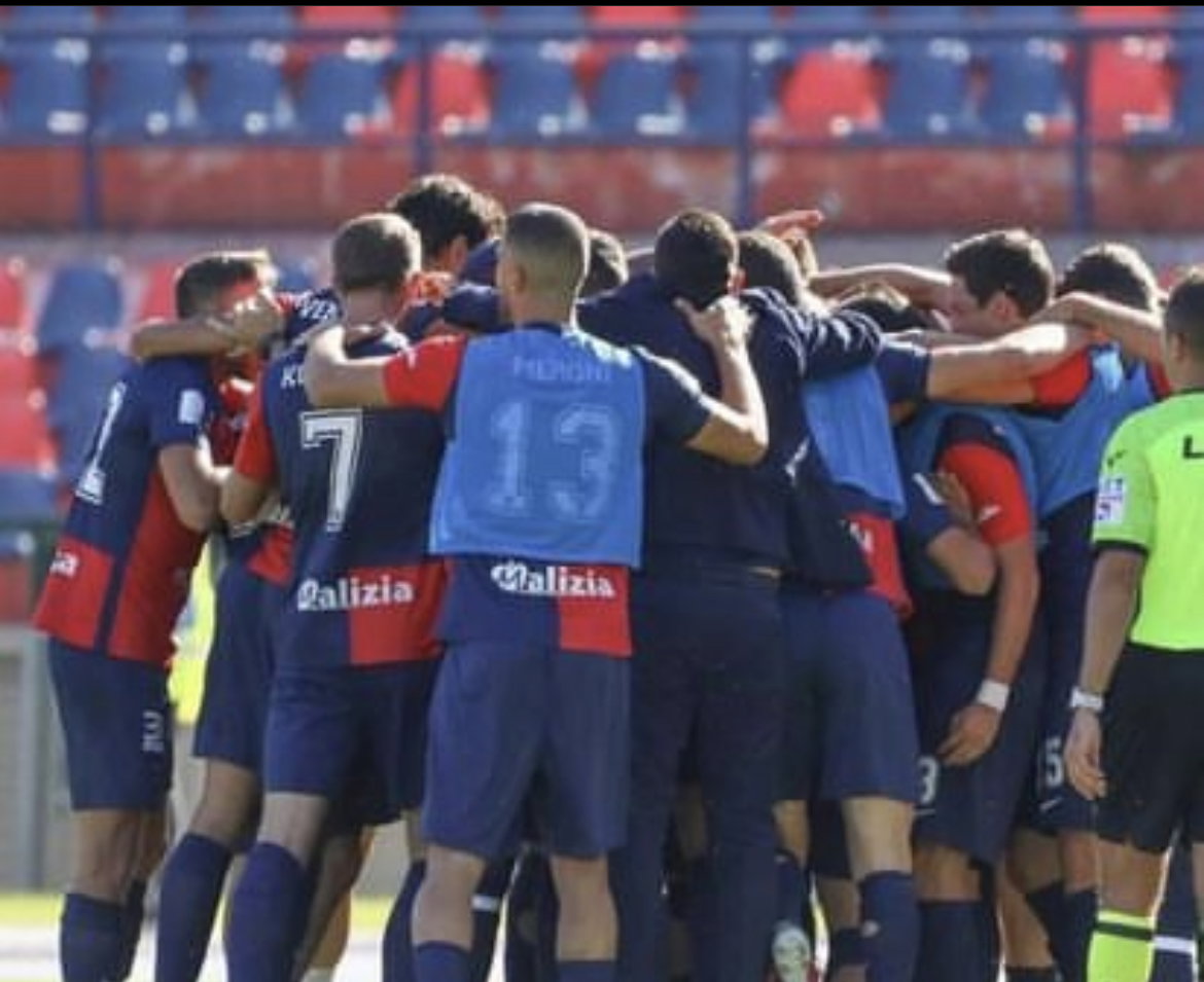 Dionigi saluta il Cosenza con la foto dell’abbraccio di squadra: “Grazie ragazzi” article-post