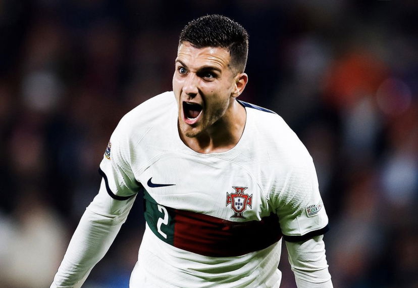 Dalla Spagna: il Barcellona pensa a Dalot per la fascia destra. Contatti in corso preview