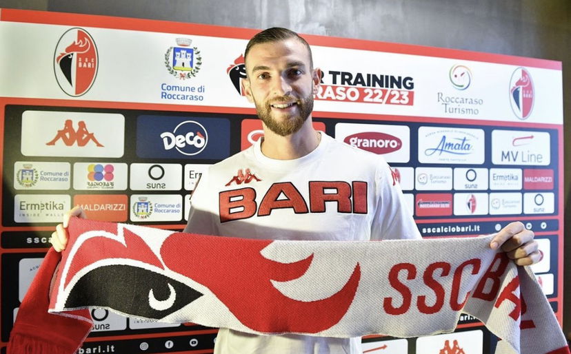 Ufficiale: Vicari rinnova con il Bari fino al 2026 preview