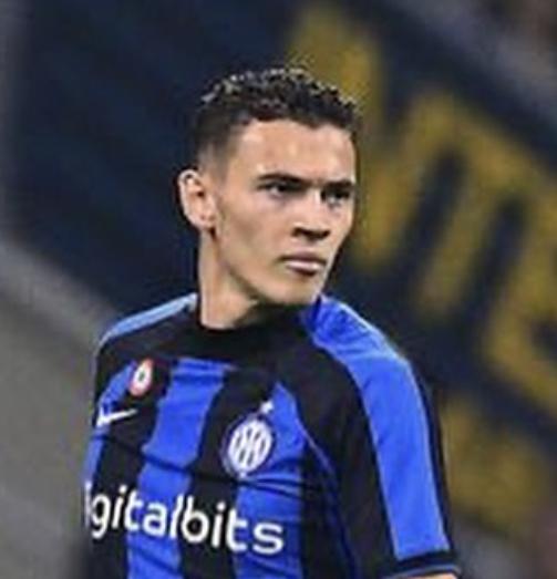 Asllani: “Siamo una Nazionale un po’ pazza. Modric? Un onore ricevere la sua maglietta” preview