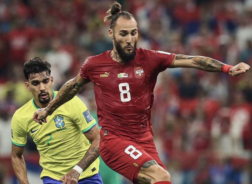 Gudelj dopo il fallo su Neymar: “Era necessario. Non credo di averlo colpito forte” preview