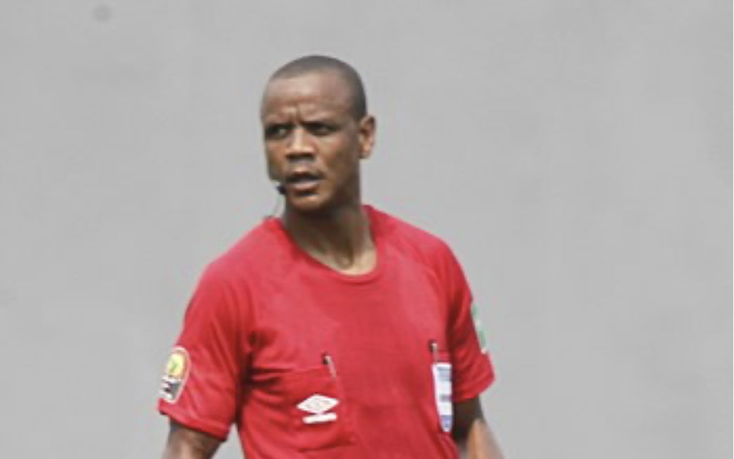 Dal fischio finale all’85’ in Mali-Tunisia ai rigori di Belgio-Canada: ecco chi è l’arbitro Sikazwe article-post