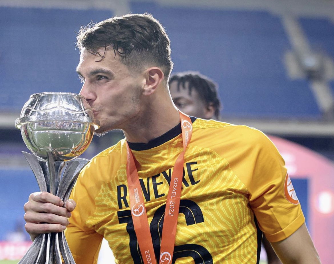 LA PORTA DEL DIAVOLO PARLA FRANCESE: ECCO NOAH RAVEYRE article-post