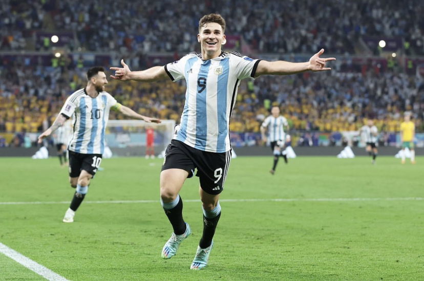 L’Atlético Calchín intitolerà il proprio stadio a Julian Alvarez preview