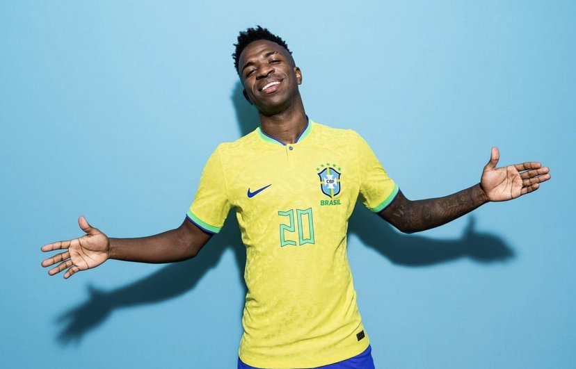 Vinicius sulle critiche dei festeggiamenti dopo i gol: “Alla gente piace lamentarsi quando vede gli altri felici” preview