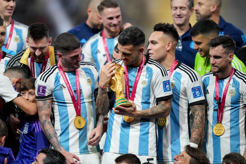 Record Argentina: è la seconda squadra nella storia a vincere il Mondiale perdendo la prima partita preview