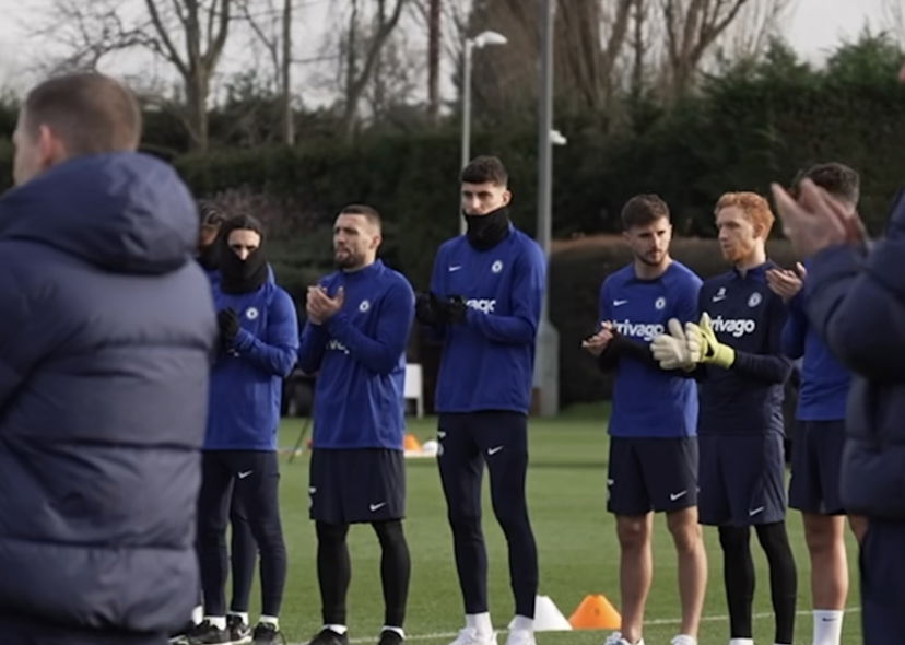 Chelsea, un minuto di silenzio per Vialli prima dell’allenamento: “Un momento per ricordare un grande” preview