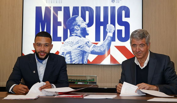 Depay si presenta: “Voglio mostrare cosa posso fare. Piacevo a Simeone già quando ero al Lione” article-post