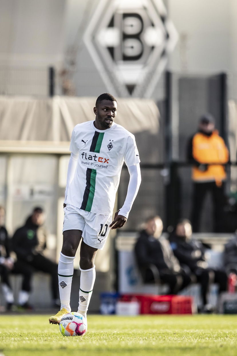 Farke allontana le voci di mercato su Thuram: “Giocherà una grande seconda parte di stagione con la nostra maglia” preview