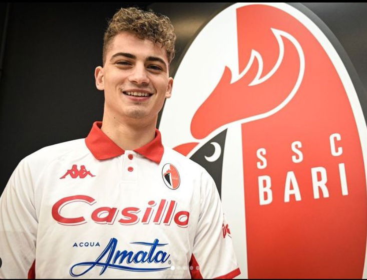 Sebastiano Esposito: “Orgoglioso di essere arrivato in una piazza prestigiosa come Bari. Voglio dimostrare il mio valore” preview