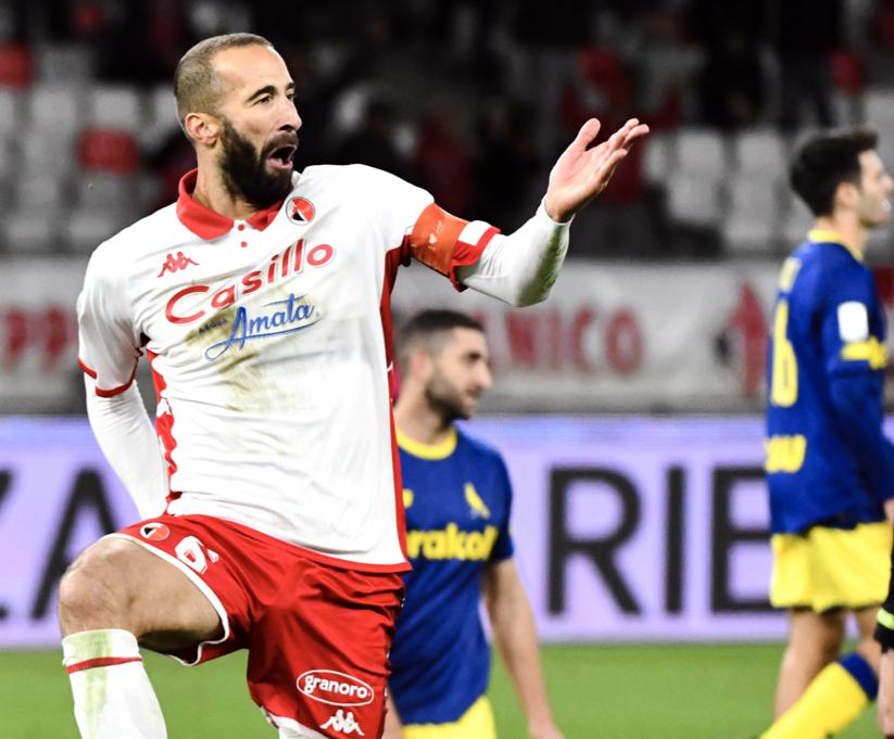 Il capitano Di Cesare per il rinnovo ufficiale col Bari: “Riproviamoci per la A” preview