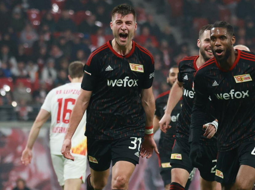 ROBIN KNOCHE, IL DIFENSORE GOLEADOR preview