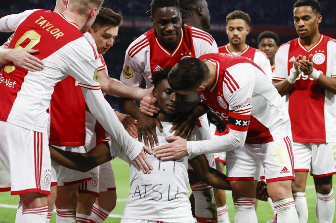 Ajax, Kudus segna su punizione e dedica il gol ad Atsu morto a causa del terremoto in Turchia article-post