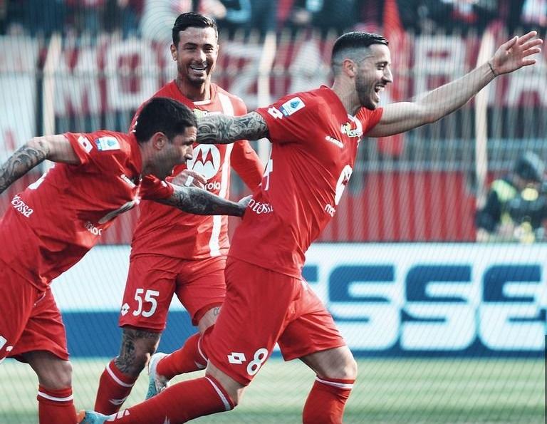 Il Monza ritrova la vittoria, decisiva la prima rete stagionale di Izzo: 2-1 all’Empoli preview