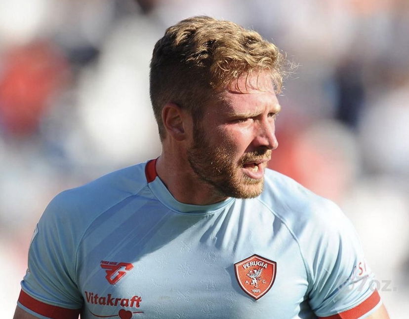 Incredibile a Perugia: punizione di Di Chiara, il portiere Gori entra in porta con il pallone. E vantaggio Reggina preview