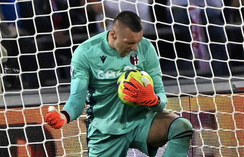 Skorupski: “Voglio diventare una bandiera del Bologna. A Bucarest abbiamo solo un risultato” preview