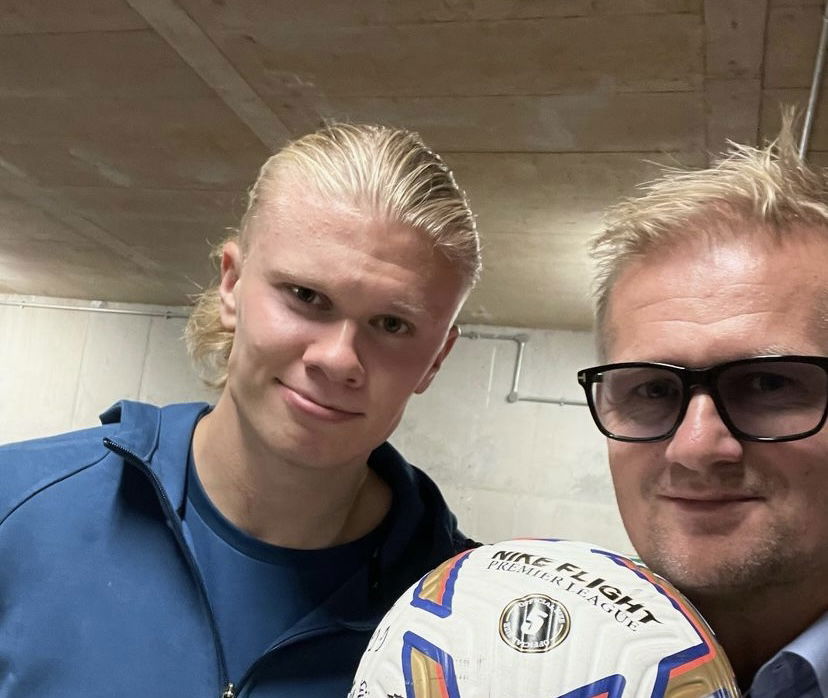 Il padre di Haaland litiga con alcuni tifosi del Real e viene cacciato dallo stadio preview