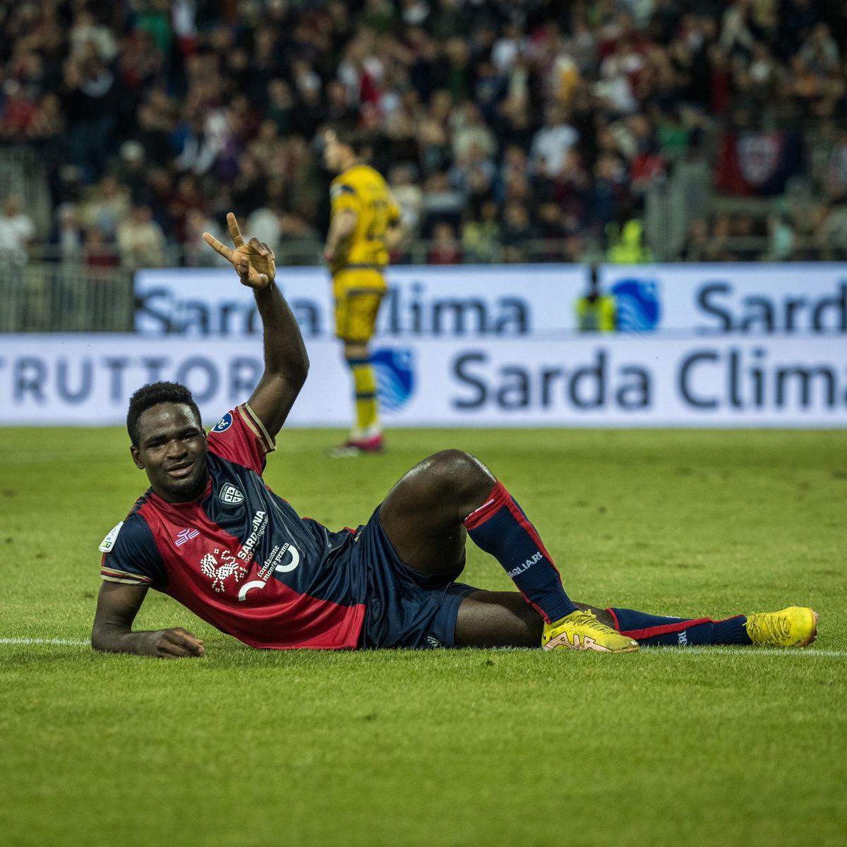 Cagliari, distrazione di basso grado al bicipite femorale sinistro per Luvumbo article-post