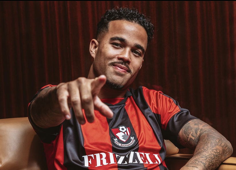 Kluivert: “Non vedo l’ora di iniziare con il Bournemouth. Sono molto contento” preview