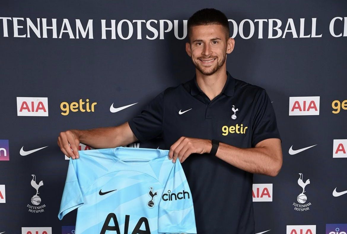 Vicario carica il Tottenham: “Vogliamo vincere l’Europa League per Son” article-post