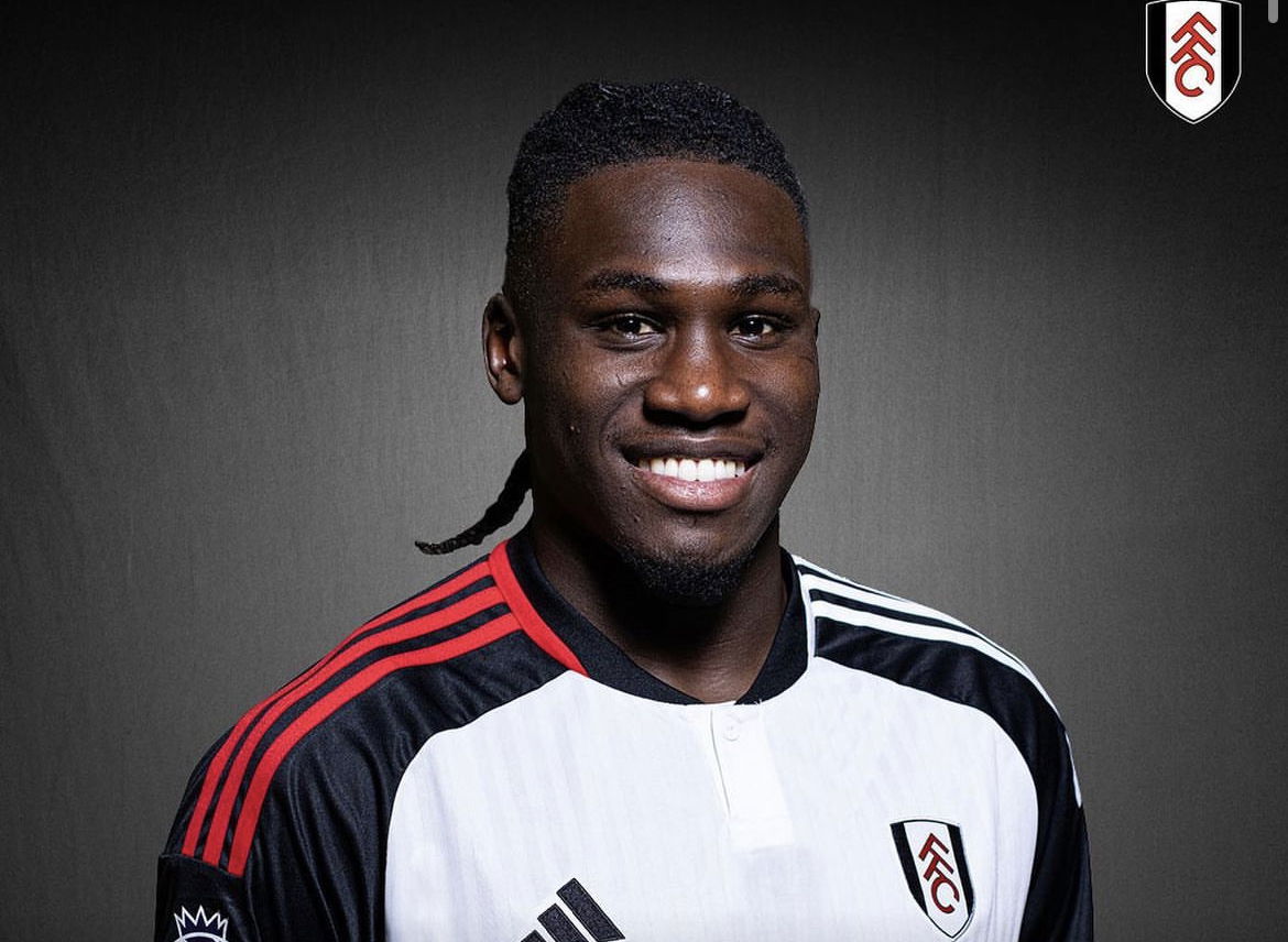 Ufficiale Fulham Ecco Bassey Dall Ajax Alfredo Pedullà