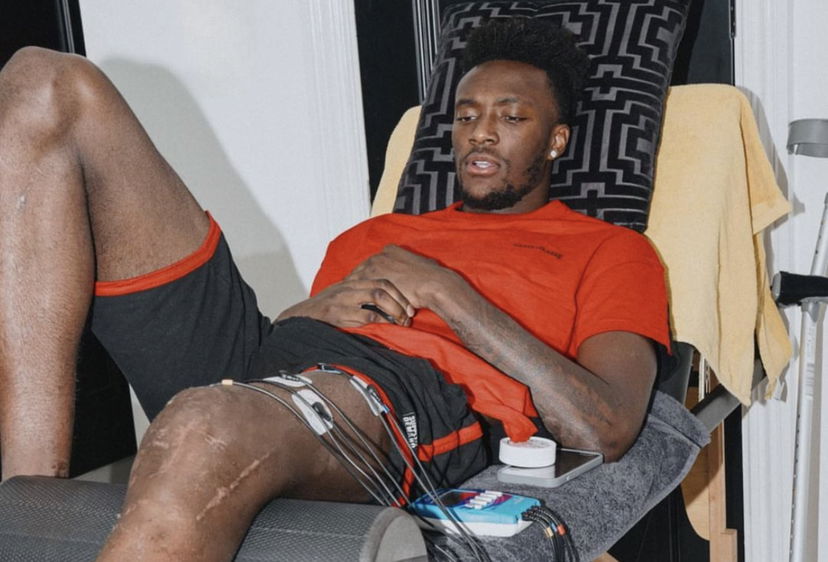 Abraham parla dell’infortunio: “Cerco di essere positivo e forte anche se non è facile” preview