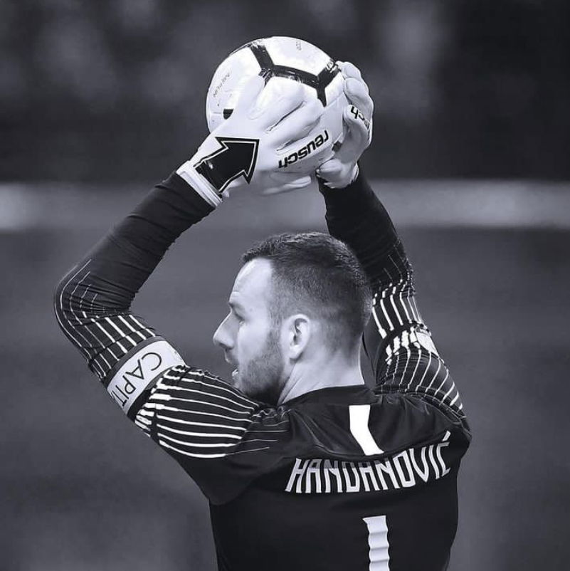 Handanovic dopo l’addio all’Inter: “Giocherò ancora per qualche anno” article-post