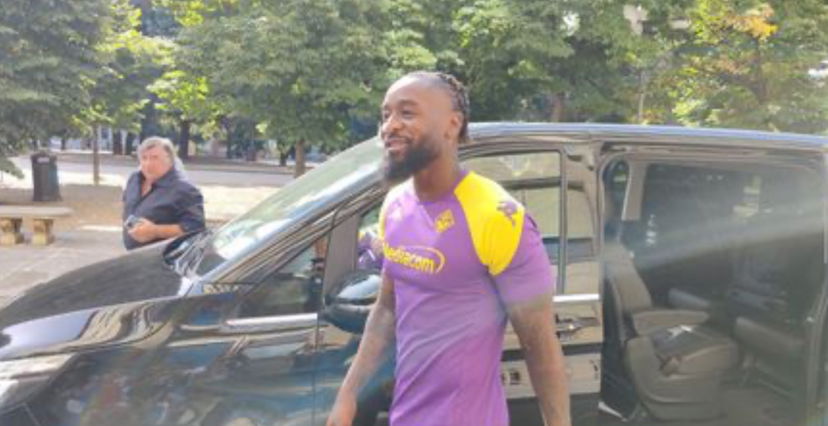 Fiorentina, visite mediche terminate per Nzola preview