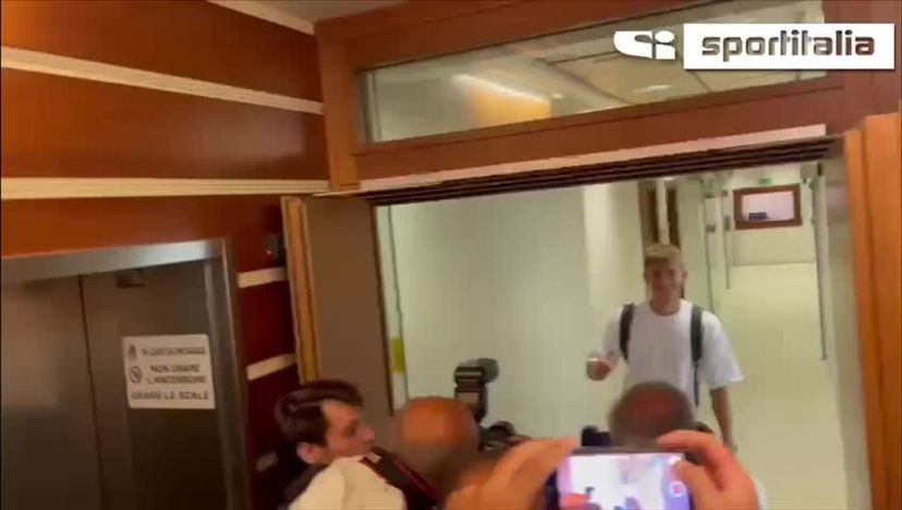 Lindstrom a Villa Stuart per le visite mediche con il Napoli. Il video preview