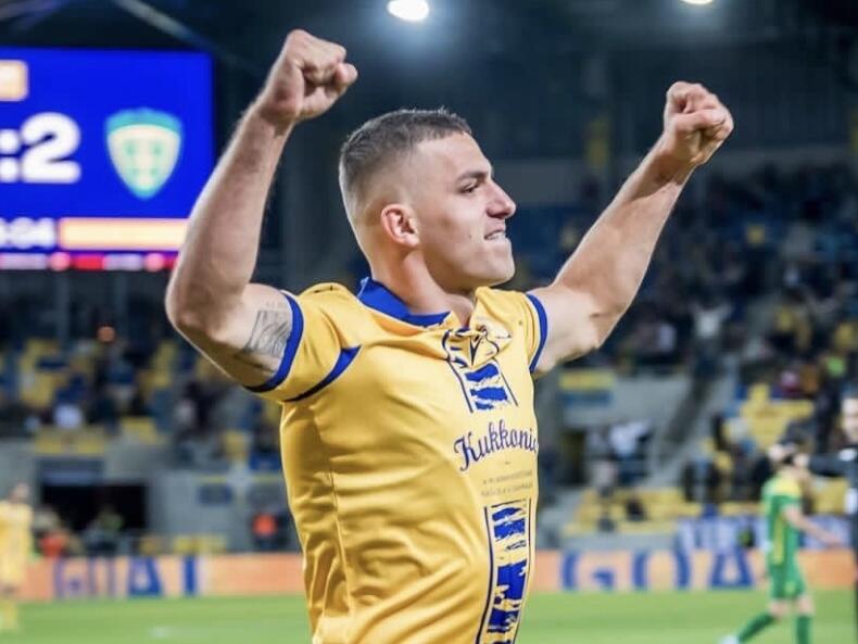 Lecce, domani le visite mediche di Nikola Krstović preview