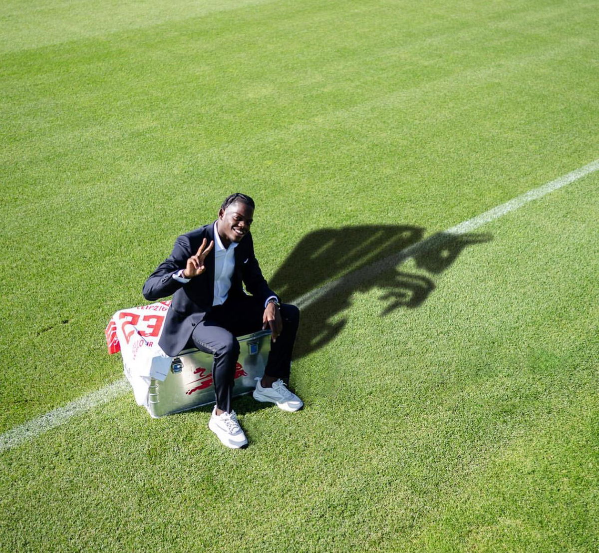 Ufficiale: Lukeba è un nuovo calciatore del Lipsia article-post