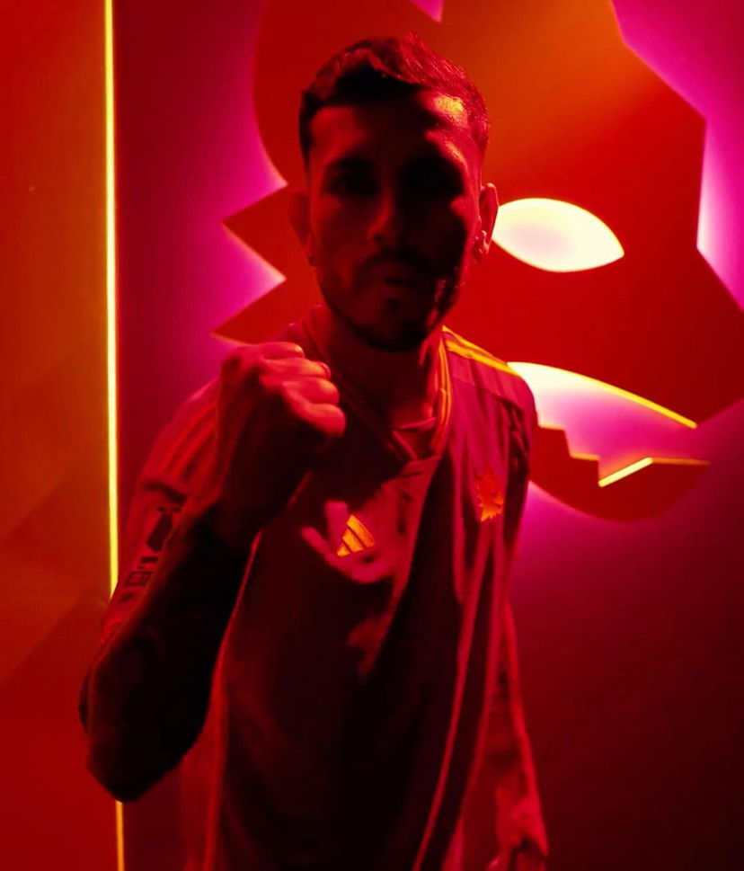 Ufficiale: Paredes è un nuovo calciatore della Roma preview