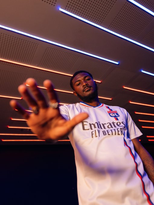 Maitland-Niles si presenta a Lione: “Sono molto felice, devo cogliere questa opportunità e rilanciarmi” article-post