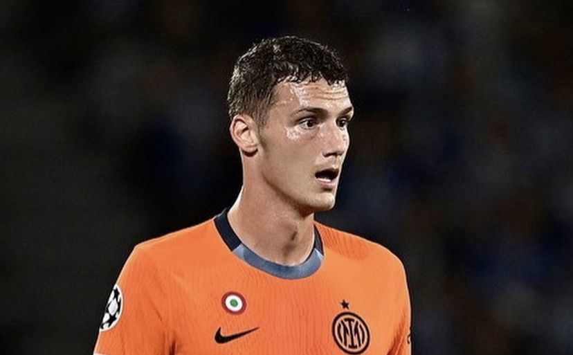 Inter, ansia Pavard: problema al ginocchio. Lascia il campo al 32′ preview