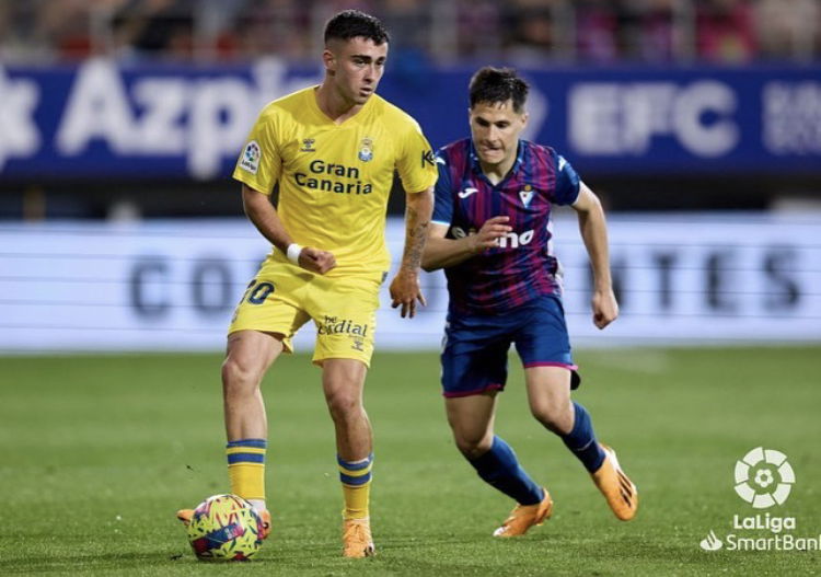 Moleiro, il Las Palmas apre le porte al Barcellona article-post