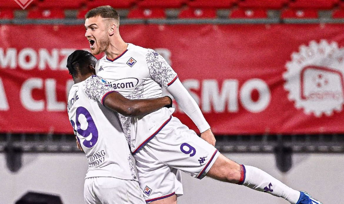 Di Gregorio sbaglia, Beltran punisce e lancia la Fiorentina (momentaneamente) al quarto posto: 1-0 article-post