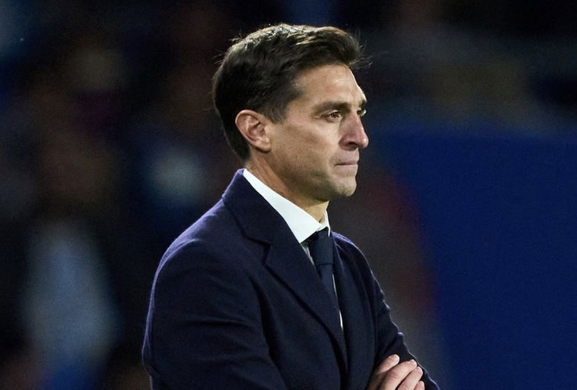 Ufficiale: Siviglia, esonerato il tecnico Diego Alonso preview