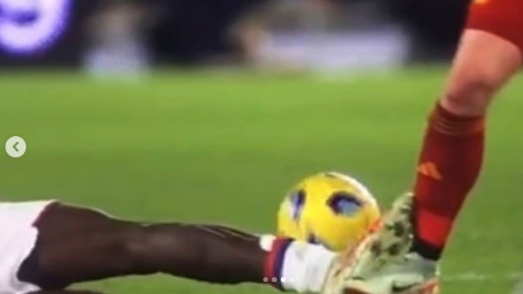 Mourinho e il post social citando Cicerone: “Il silenzio è una delle grandi arti della conversazione” article-post