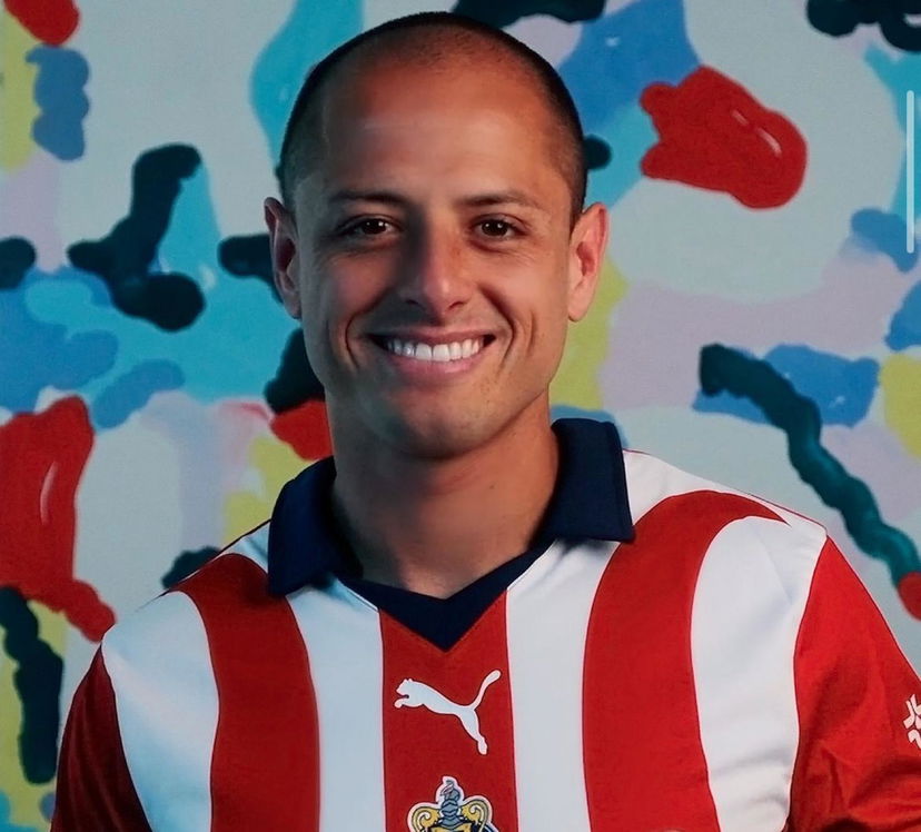 Ufficiale: dopo 13 anni Chicharito torna al Chivas preview