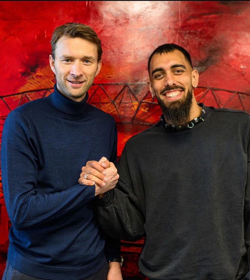 Ufficiale: Leverkusen, ecco l’attaccante Iglesias preview