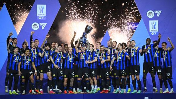 L Inter Vince La Supercoppa Italiana La Foto Con Il Trofeo Alfredo   Inter Supercoppa Twitter Inter 600x338 