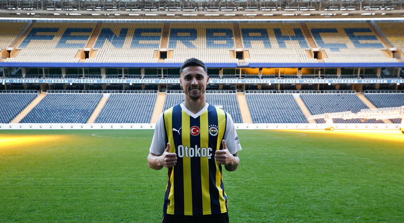 Krunic al Fenerbahce: finalmente ufficiale. Il comunicato del Milan preview