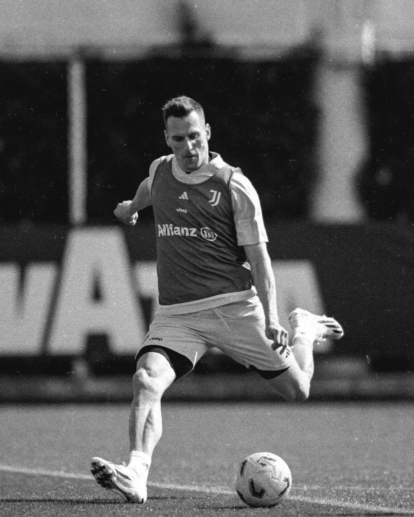 Il derby della Mole si allontana per Milik: il polacco si allena ancora a parte preview