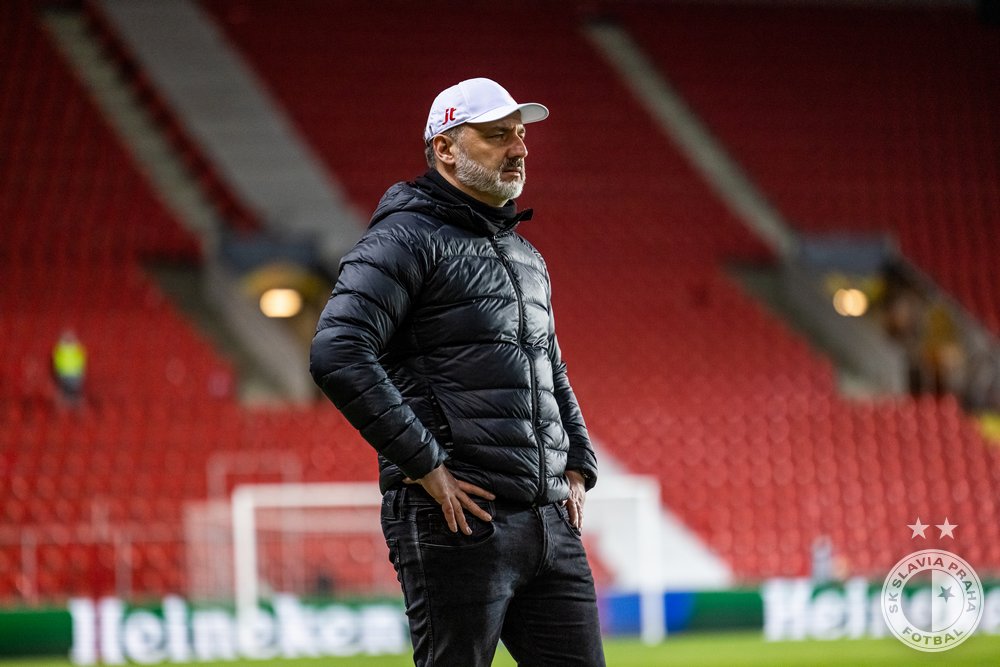 Slavia Praga, il tecnico Trpisovsky: “Il Milan sa giocare molto bene, Leao è uno dei migliori al mondo. Ci metteremo tutta la nostra forza” article-post
