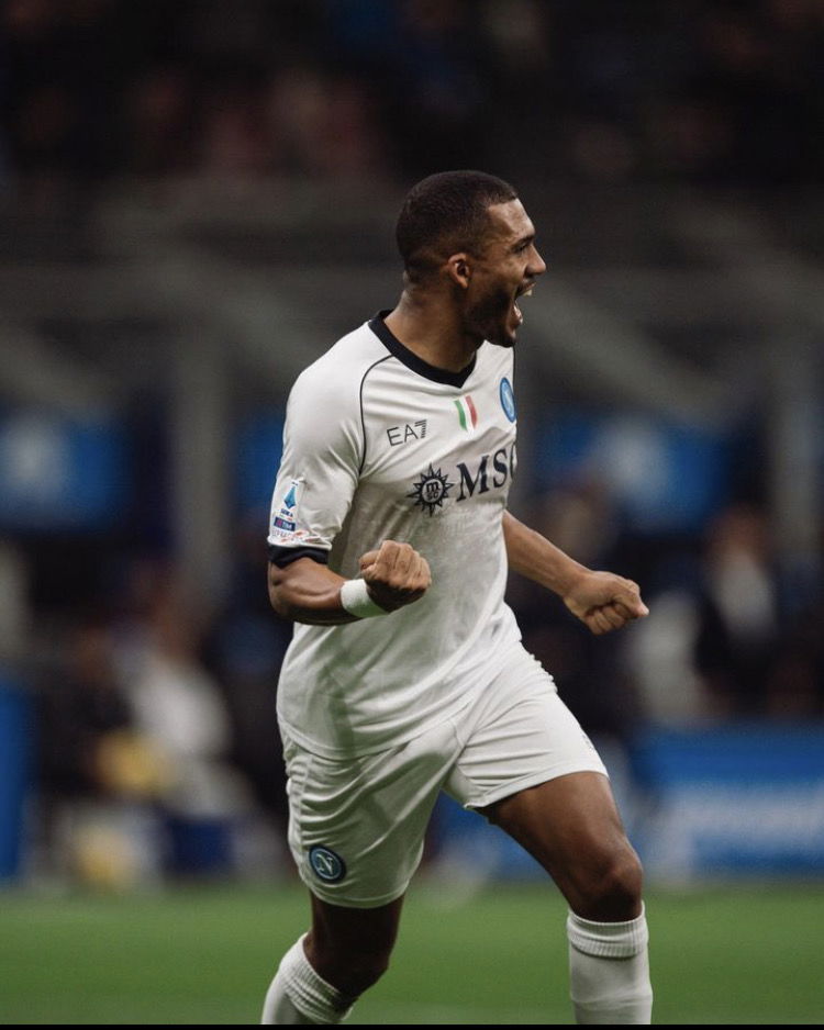 Caso Acerbi-Juan Jesus, il Napoli prende posizione sui social: “Gridate no al razzismo” preview