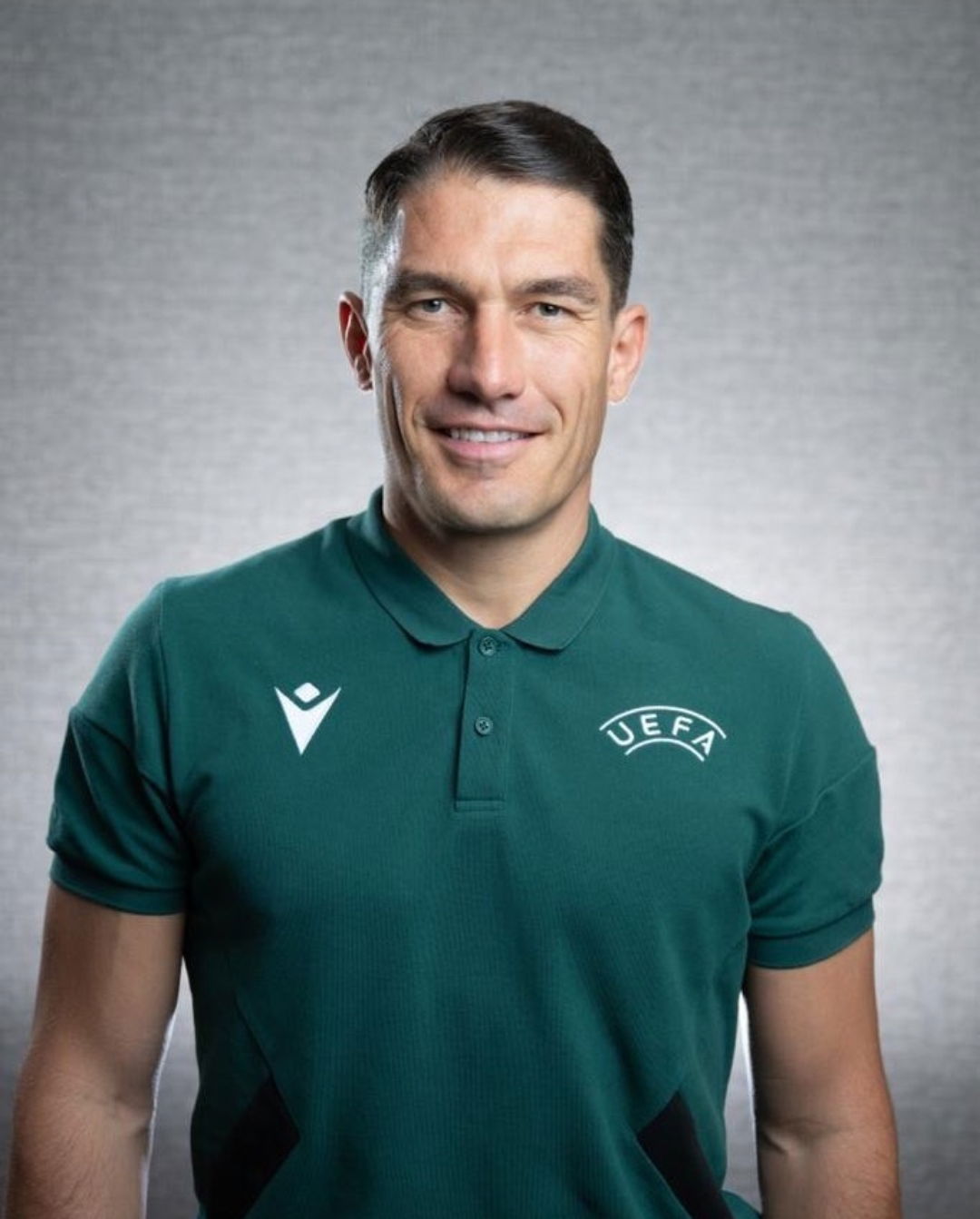 Istvan Kovacs, l’arbitro della finale Atalanta-Bayer Leverkusen article-post