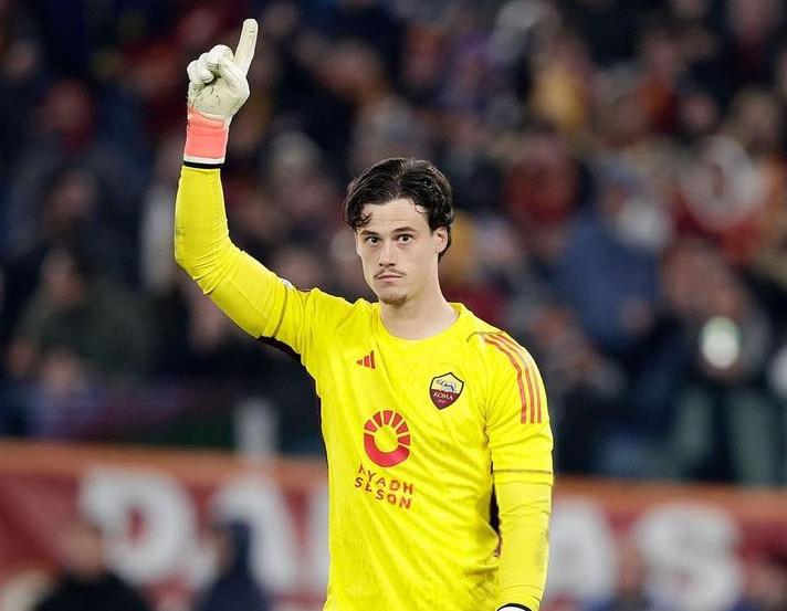 Allarme Svilar rientrato: ci sarà contro l’AZ Alkmaar preview