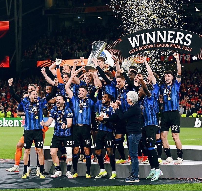 L’Atalanta trionfa in Europa League: la foto della premiazione preview