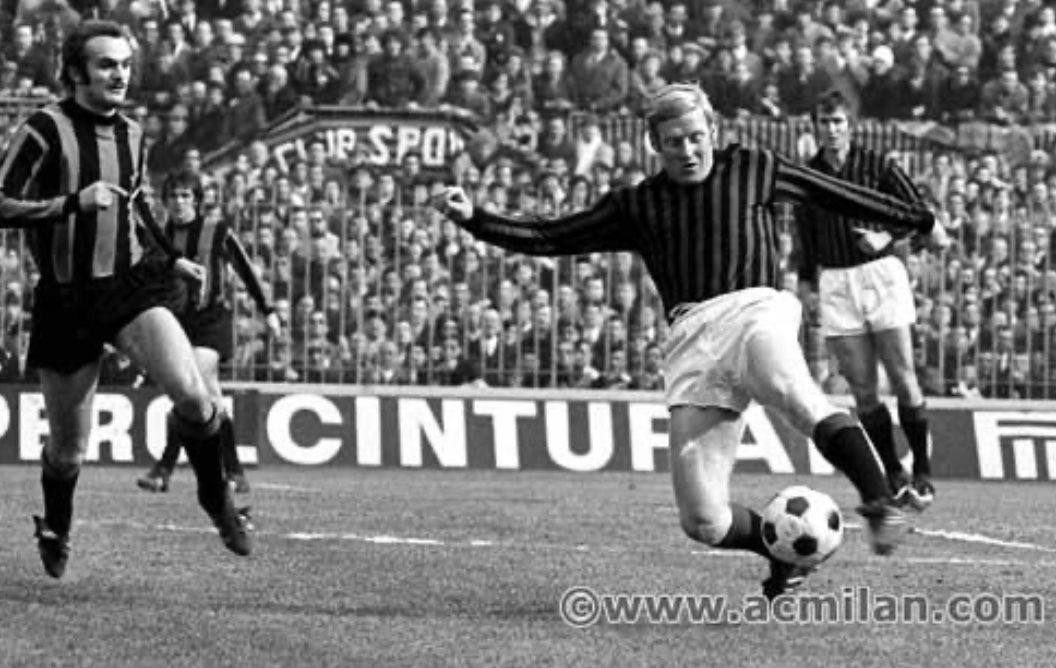 Lutto nel mondo del calcio: è scomparso Karl-Heinz Schnellinger. Aveva 85 anni article-post