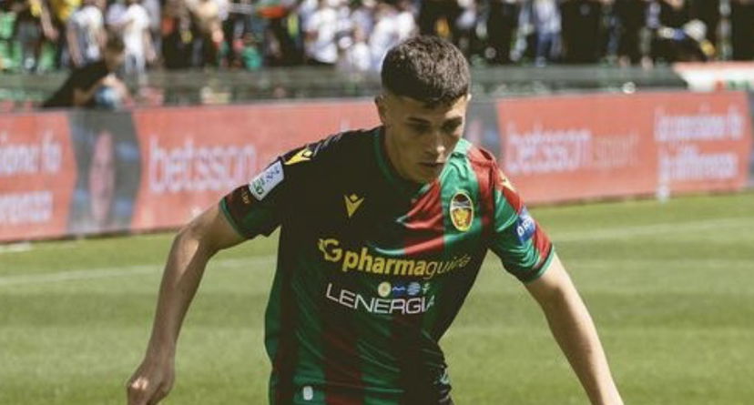 Esclusiva: il Bari avanza per l’esterno sinistro Favasuli preview